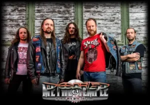 Dissorted's Florian Schadhauser: "We often jump off the stage and sing and play some parts of the songs among the people in the room&hellip; And sometimes at the end of the show the alcohol level may be quite high